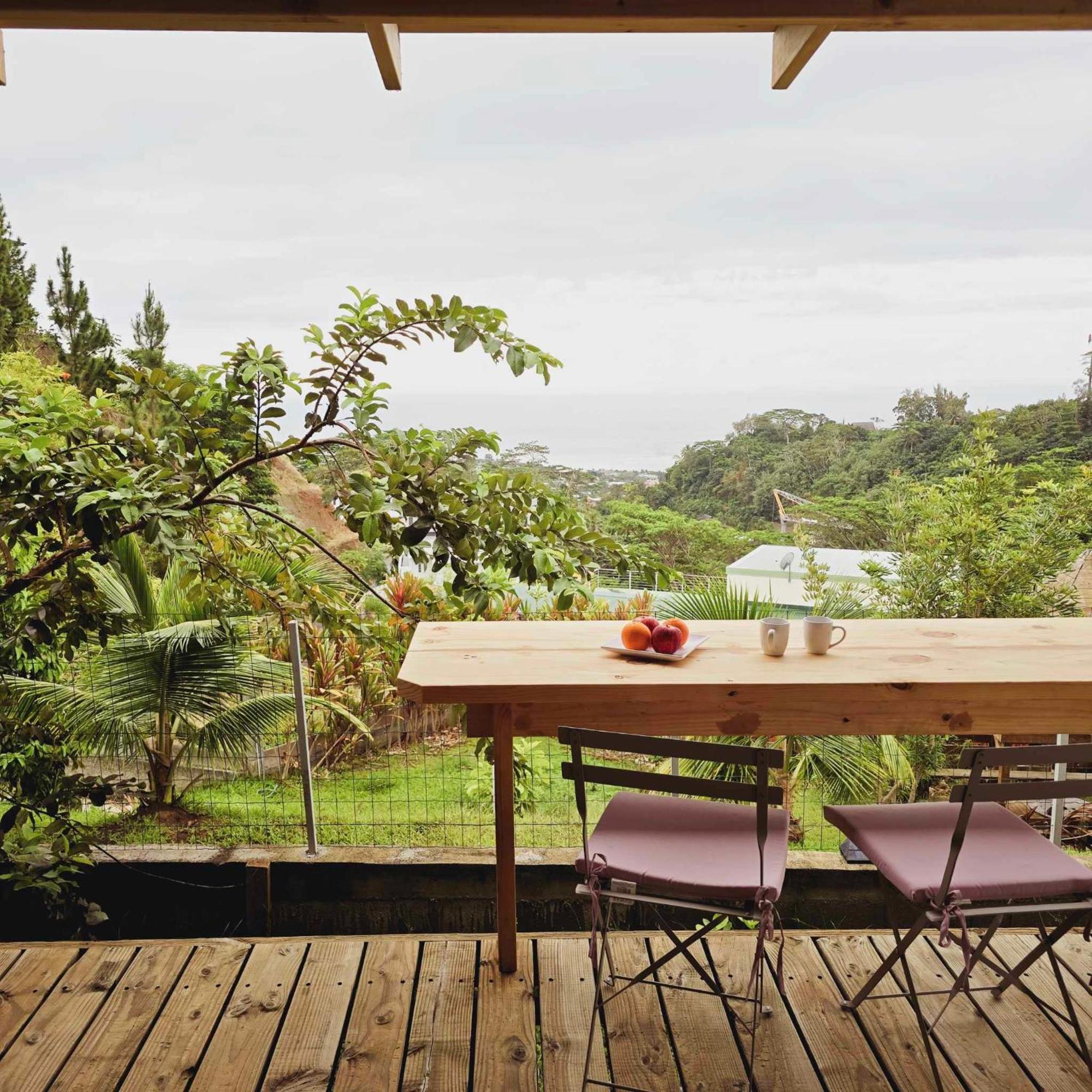 Fare Toahana, Accommodation With A Ocean View 파페에테 외부 사진